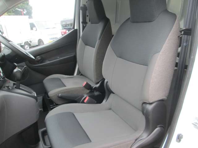 日産 ＮＶ２００バネットバン １．６ リフター付バン ＤＸ ２人乗リルートバン H27年 (関東) 99