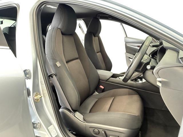 マツダ ＭＡＺＤＡ３　ファストバック １．８ ＸＤ プロアクティブ ツーリング セレクション ディーゼルターボ R2年 (中国) 99