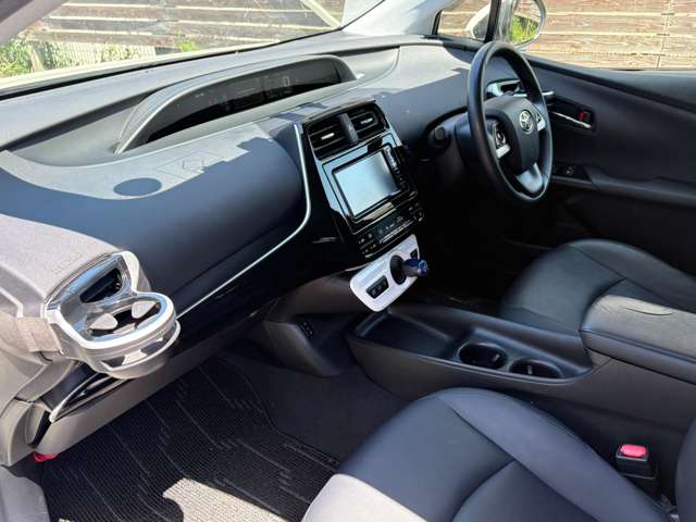 トヨタ プリウス １．８ Ｓ ツーリングセレクション H28年 (九州・沖縄) 99