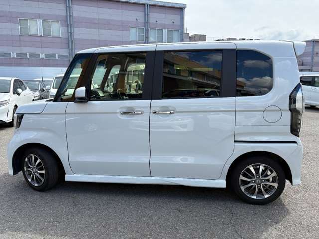 ホンダ Ｎ　ＢＯＸ カスタム ６６０ Ｌ R5年 () 99