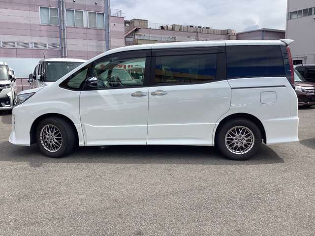 トヨタ ノア １．８ ハイブリッド ＳＩ ＷＸＢＩＩ R3年 () 99