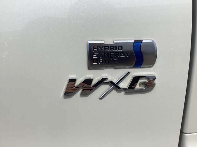 トヨタ ノア １．８ ハイブリッド ＳＩ ＷＸＢＩＩ R3年 () 99