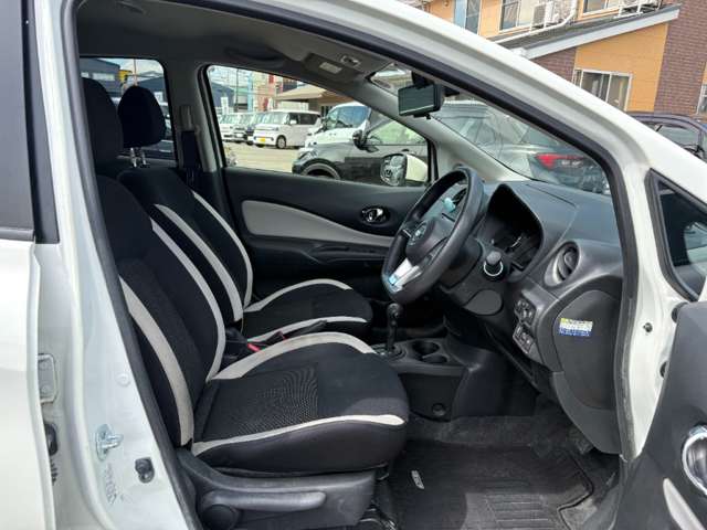 日産 ノート １．２ Ｘ H29年 () 99