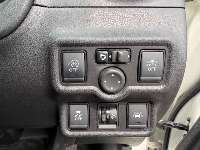 日産 ノート １．２ Ｘ H29年 () 99