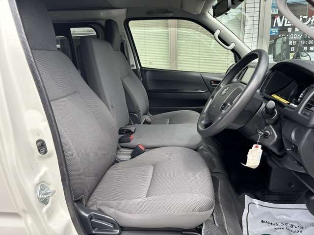 トヨタ ハイエースバン ２．８ ＤＸ ロング ディーゼルターボ R1年 (九州・沖縄) 99