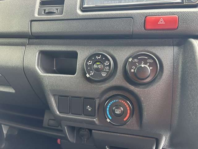 トヨタ ハイエースバン ２．８ ＤＸ ロング ディーゼルターボ R1年 (九州・沖縄) 99