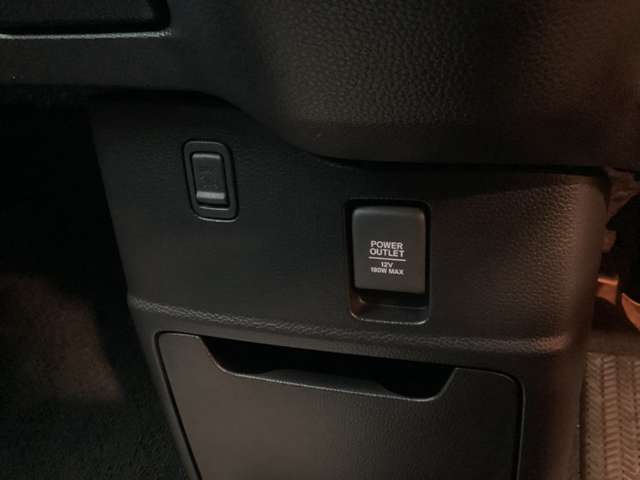 ホンダ Ｎ　ＢＯＸ カスタム ６６０ Ｌ R5年 (近畿) 99