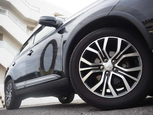 三菱 アウトランダー ２．４ ２４Ｇ セーフティパッケージ ４ＷＤ H27年 (甲信越・北陸) 99
