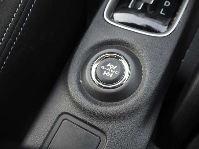 三菱 アウトランダー ２．４ ２４Ｇ セーフティパッケージ ４ＷＤ H27年 (甲信越・北陸) 99