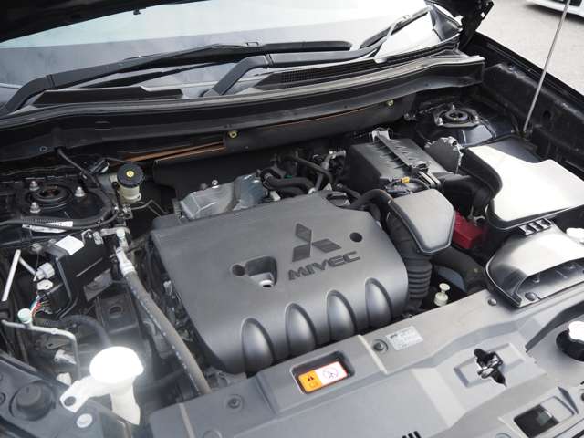 三菱 アウトランダー ２．４ ２４Ｇ セーフティパッケージ ４ＷＤ H27年 (甲信越・北陸) 99