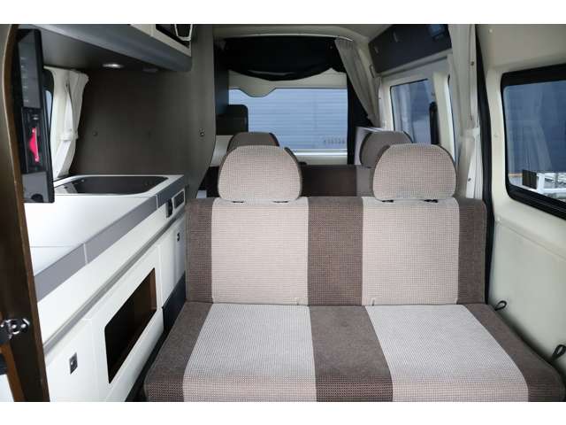 トヨタ ハイエースバン キャンピングカー H30年 (東北) 99