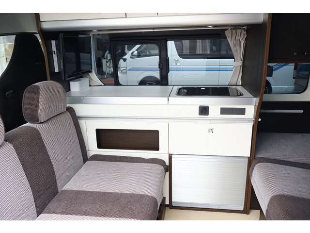 トヨタ ハイエースバン キャンピングカー H30年 (東北) 99