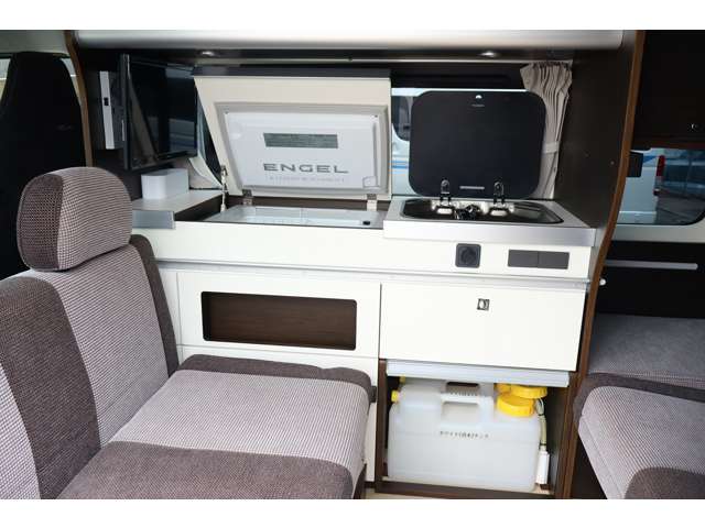 トヨタ ハイエースバン キャンピングカー H30年 (東北) 99