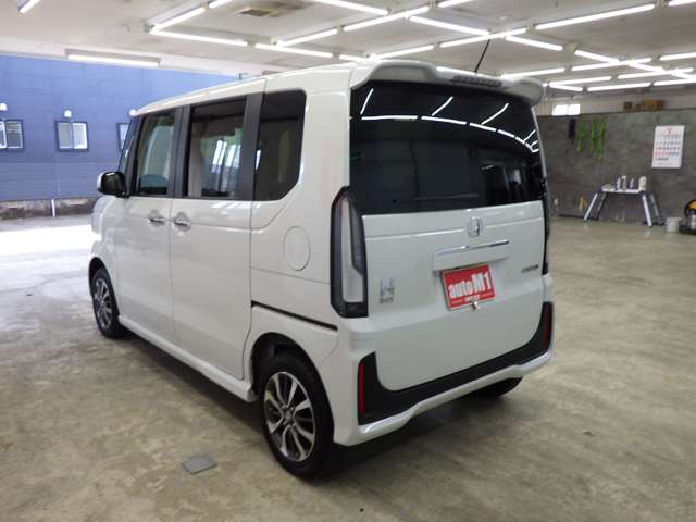 ホンダ Ｎ　ＢＯＸ カスタム ６６０ ４ＷＤ R8年 () 99