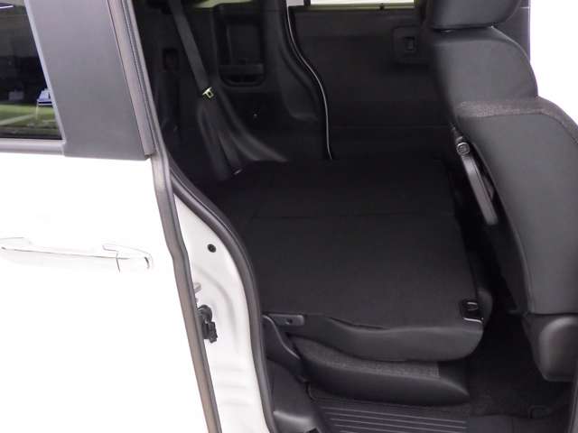 ホンダ Ｎ　ＢＯＸ カスタム ６６０ ４ＷＤ R8年 () 99