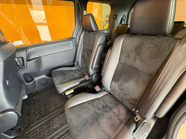 トヨタ ヴォクシー ２．０ ＺＳ 煌ＩＩ R3年 () 99