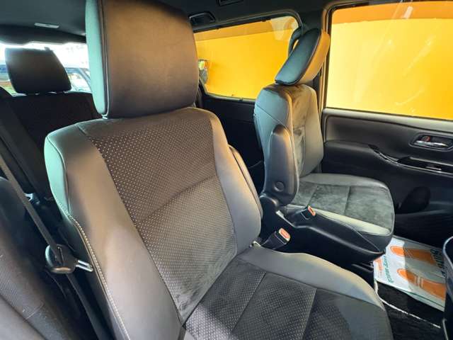 トヨタ ヴォクシー ２．０ ＺＳ 煌ＩＩ R3年 () 99