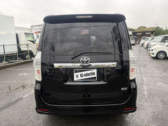 トヨタ ヴォクシー ２．０ ＺＳ 煌ＩＩＩ H25年 (近畿) 99