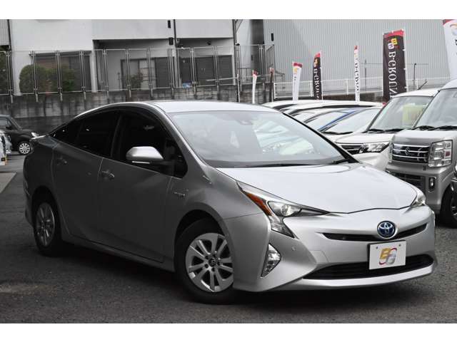 トヨタ プリウス １．８ Ｓ セーフティ プラス H29年 (近畿) 99
