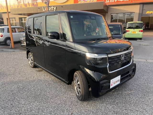 ホンダ Ｎ　ＢＯＸ カスタム ６６０ R8年 () 99