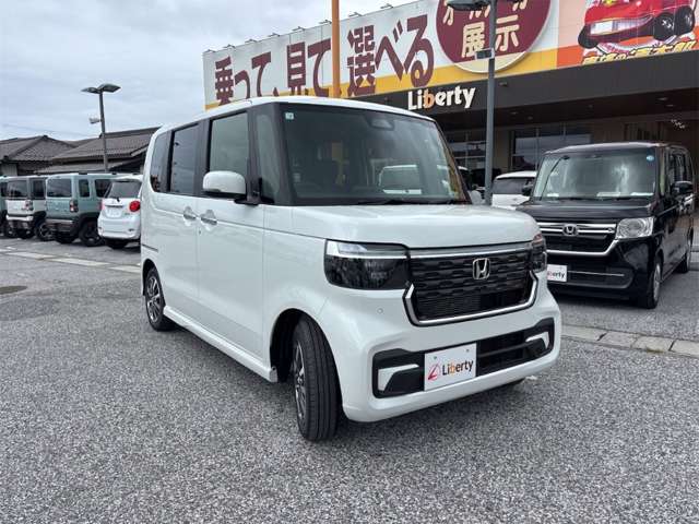 ホンダ Ｎ　ＢＯＸ カスタム ６６０ R8年 () 99