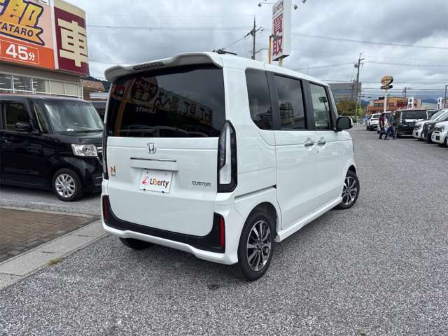 ホンダ Ｎ　ＢＯＸ カスタム ６６０ R8年 () 99
