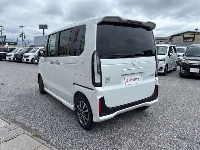 ホンダ Ｎ　ＢＯＸ カスタム ６６０ R8年 () 99