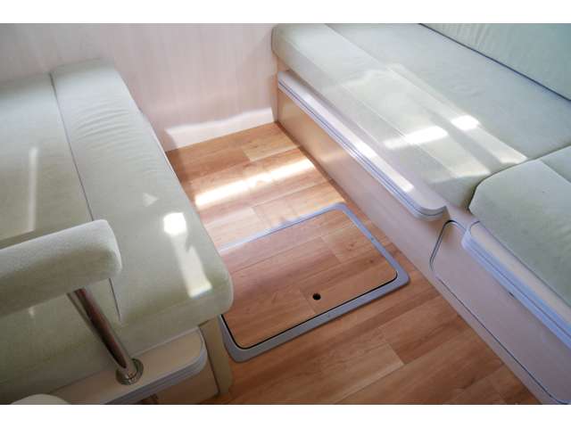 トヨタ カムロード バンテック H30年 (四国) 99