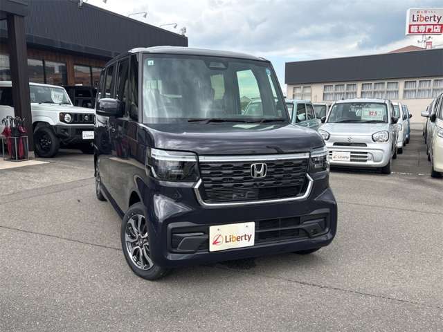 ホンダ Ｎ　ＢＯＸ カスタム ６６０ R8年 () 99