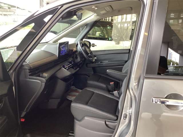 日産 セレナ ２．０ ハイウェイスターＶ R5年 () 99