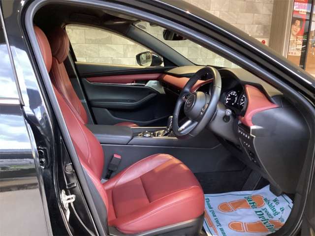マツダ ＭＡＺＤＡ３　ファストバック ２．０ ２０Ｓ バーガンディ セレクション R4年 () 99