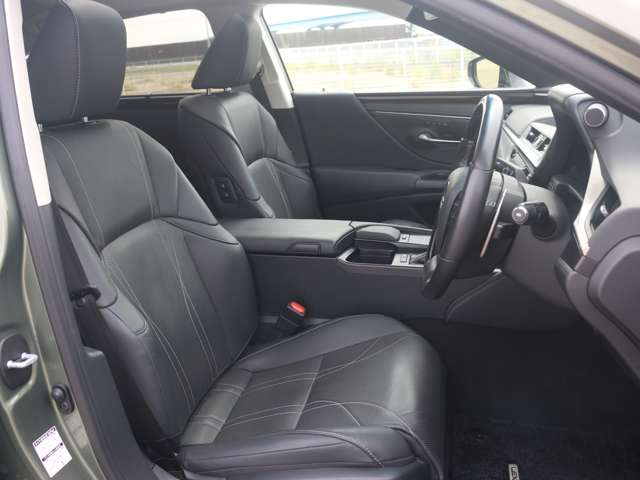 レクサス ＥＳ３００ｈ バージョンＬ R1年 () 99