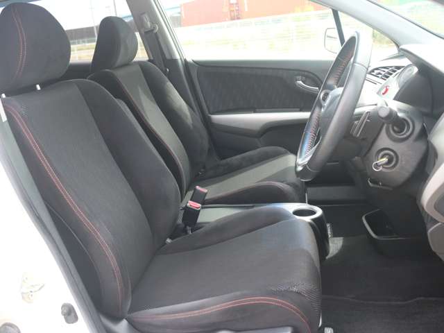 ホンダ ストリーム １．８ ＲＳＺ ＨＤＤナビパッケージ H24年 () 99