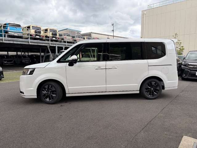 ホンダ ステップワゴン　ハイブリッド ２．０ Ｅ：ＨＥＶ スパーダ R8年 (近畿) 99