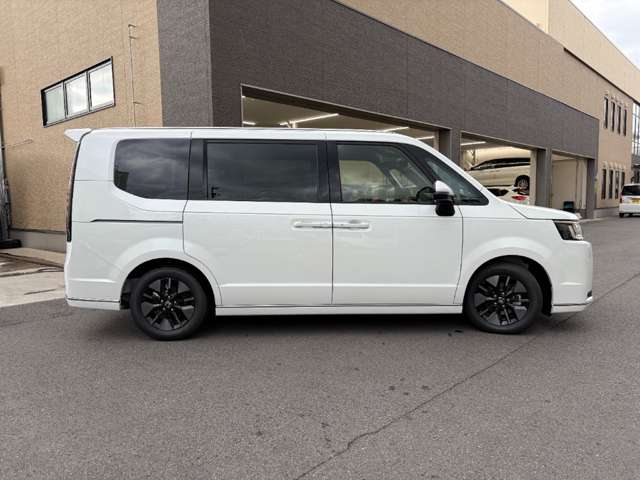 ホンダ ステップワゴン　ハイブリッド ２．０ Ｅ：ＨＥＶ スパーダ R8年 (近畿) 99