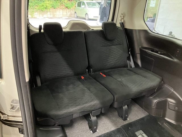 日産 セレナ ２．０ ライダー Ｖセレクション H29年 (近畿) 99