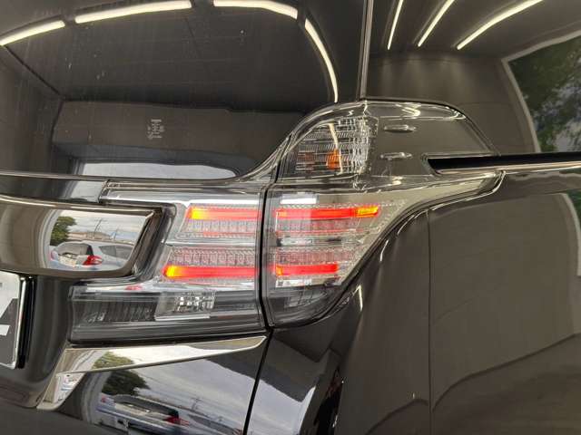 トヨタ ヴェルファイア ２．５ Ｚ Ａエディション ゴールデンアイズ H28年 (近畿) 99