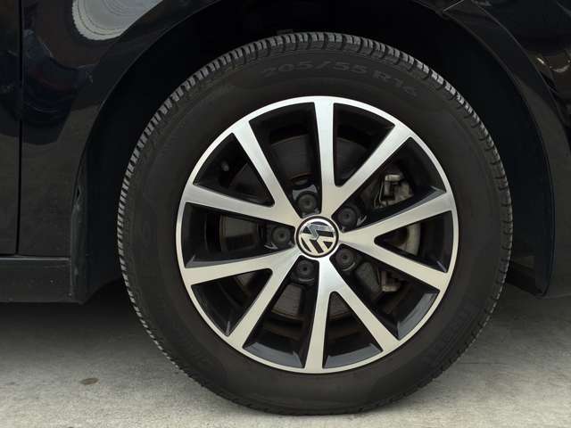 フォルクスワーゲン ゴルフトゥーラン ＴＳＩ　ハイライン H26年 (関東) 99