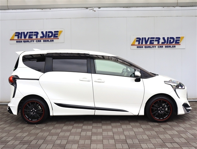 トヨタ シエンタ　ハイブリッド ハイブリッド １．５ Ｇ セーフティ エディション R3年 (関東) 99