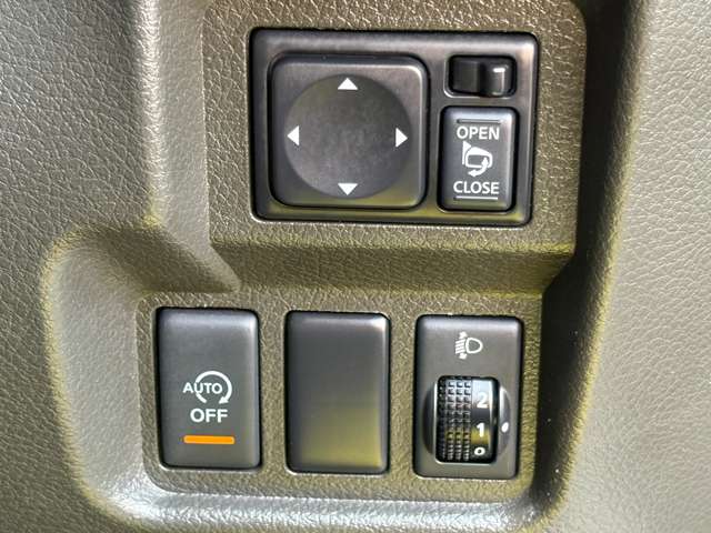 日産 キューブ １．５ １５Ｘ Ｖセレクション H26年 (東海) 99