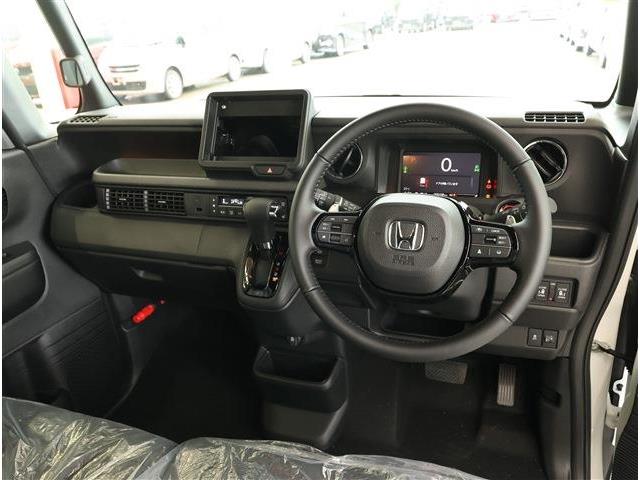ホンダ Ｎ　ＢＯＸ カスタム ６６０ ターボ ブラック スタイル R8年 (東海) 99
