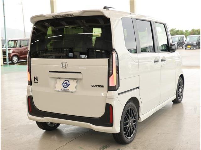 ホンダ Ｎ　ＢＯＸ カスタム ６６０ ターボ ブラック スタイル R8年 (東海) 99