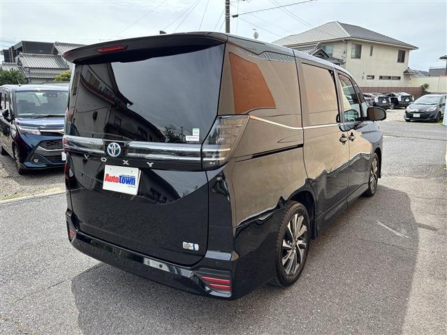 トヨタ ヴォクシー １．８ ハイブリッド Ｓ－Ｚ R7年 (東海) 99