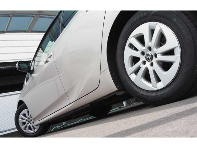 トヨタ プリウス １．８ Ｓ H28年 (東海) 99