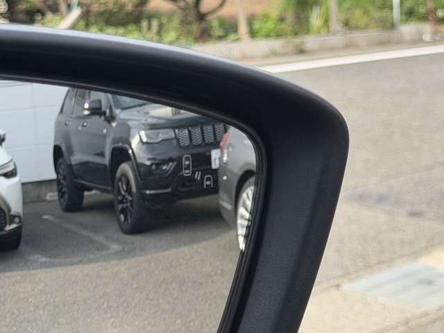 三菱 エクリプス　クロス　ＰＨＥＶ ＰＨＥＶ ２．４ Ｇ ４ＷＤ R6年 (東海) 99