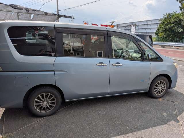 日産 セレナ ２．０ ２０Ｇ Ｓ－ＨＹＢＲＩＤ H24年 (関東) 99