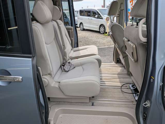 日産 セレナ ２．０ ２０Ｇ Ｓ－ＨＹＢＲＩＤ H24年 (関東) 99
