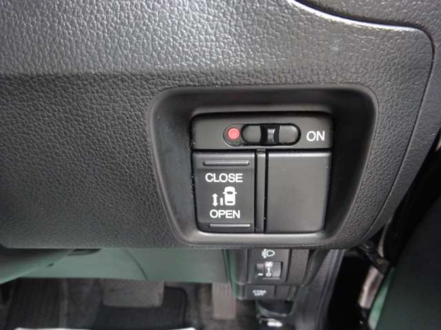 ホンダ Ｎ　ＢＯＸ ６６０ Ｇ Ｌパッケージ H29年 (中国) 99