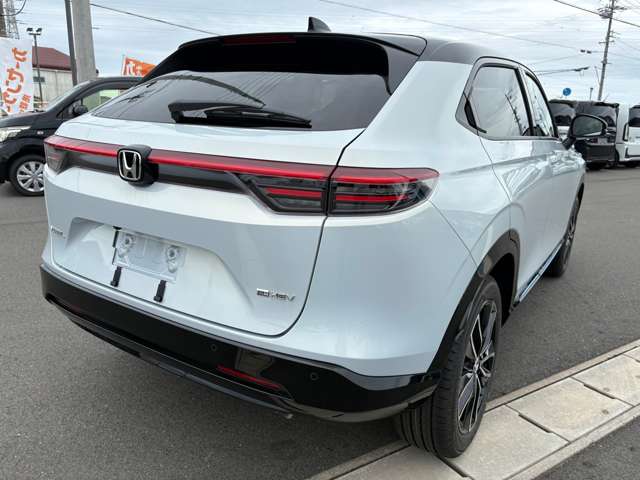 ホンダ ヴェゼル １．５ Ｅ：ＨＥＶ Ｚ プレイパッケージ R8年 (東海) 99