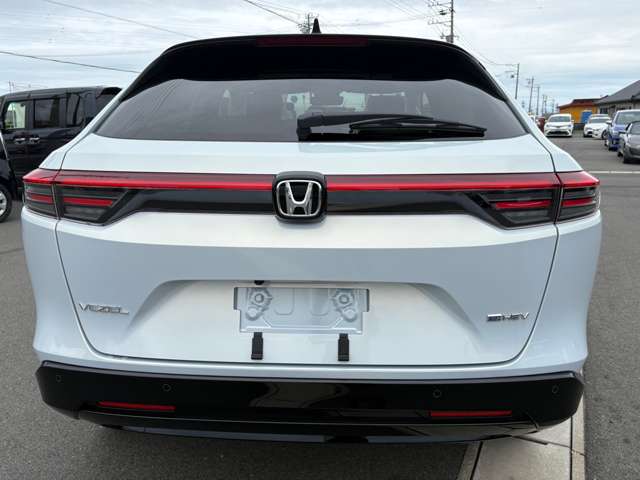 ホンダ ヴェゼル １．５ Ｅ：ＨＥＶ Ｚ プレイパッケージ R8年 (東海) 99